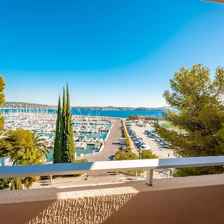 Pierre & Port Aparthotel *